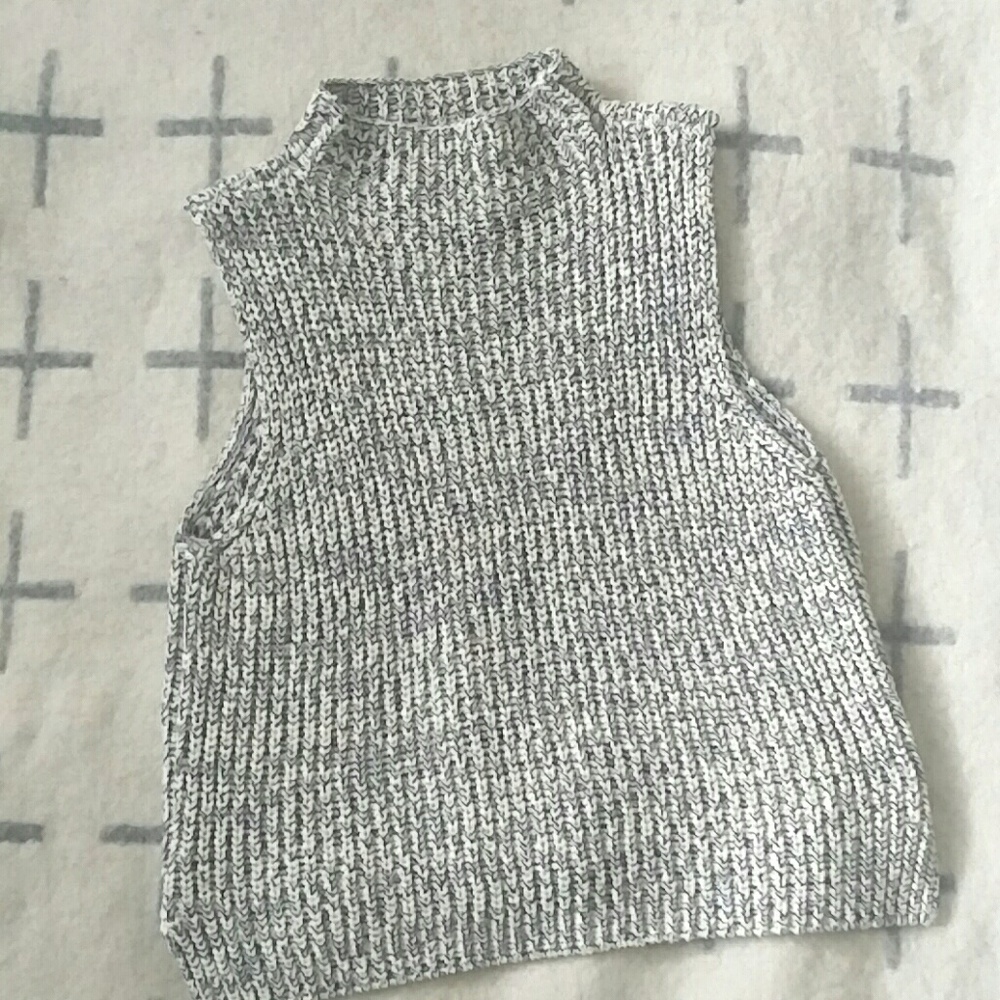 Madewell Cable Knit Sleeveless Turtleneck